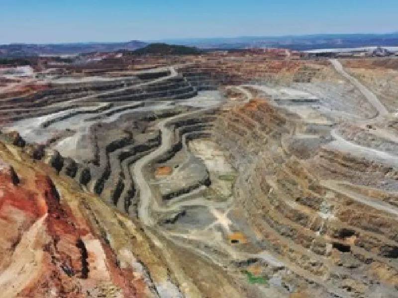 Ore deposits in the eastern Iberian Pyrite Belt 2